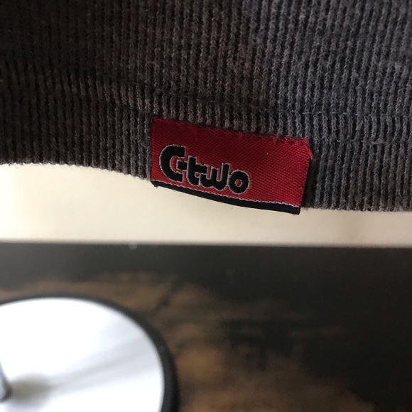 C-TWO (XL) Gray w/ Black Trim V-Neck Shirt - Picture 3 of 5